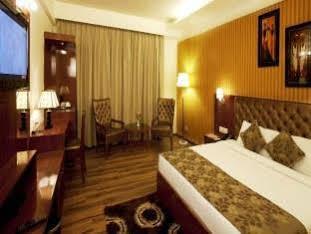 Hotel Asia Jammu Tawi Katra  Kültér fotó