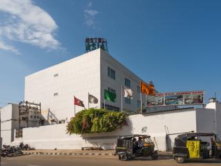 Hotel Asia Jammu Tawi Katra  Kültér fotó